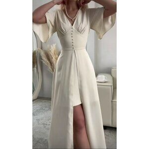 The One By Lichi Maxi Dress Flared Sleeves & Button Front an Opening Size M